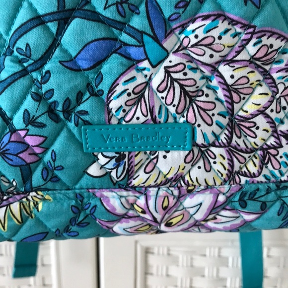 Vera Bradley LARGE Essential BACKPACK NWT PEACOCK GARDEN XL Blue Green Travel - Picture 2 of 8